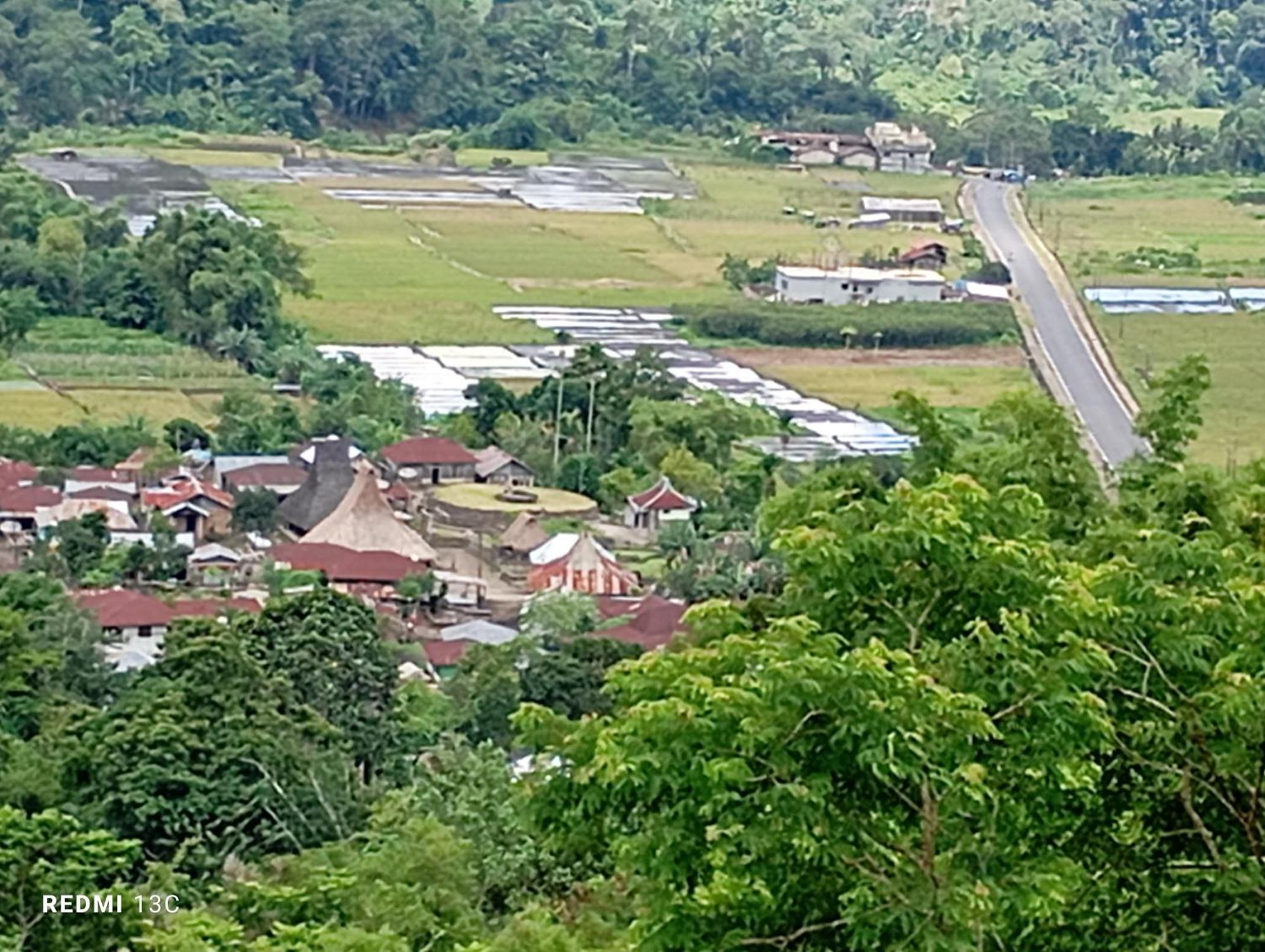 Hidayah Homestay Vulkan Vulkan Kelimutu Zimmer foto
